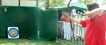 Egy kis c&eacute;lba tal&aacute;l&aacute;s.jpg