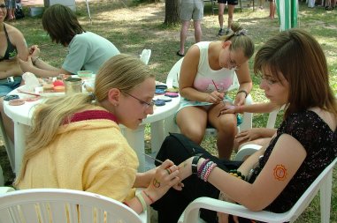 Ki_mint_fest, &uacute;gy sz&eacute;p&uuml;l.jpg