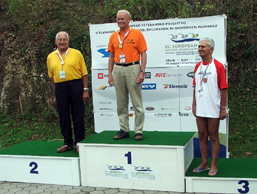 Dr Bakacsi Gyula dobog&oacute;n.jpg