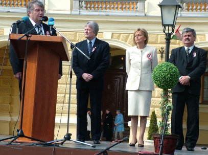 Szirbik polg&aacute;rmester k&ouml;sz&ouml;ntője.jpg