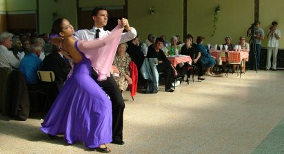 Boros Tamás & Püspöki Barbara a Szilver TSE táncosai.jpg