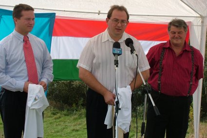 újhelyi államtitkár Bedő Tamás & Szirbik Imre.jpg