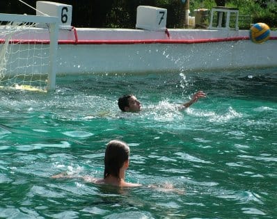Ki_ki_komolyan_sportolva.jpg