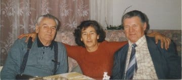 Gujdár_Sándor (balról) testvéreivel.jpg Gujdár_Sándor (balról) testvéreivel.jpg