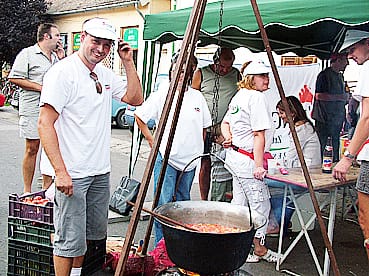 A_Hungerit_legénysége.jpg A_Hungerit_legénysége.jpg