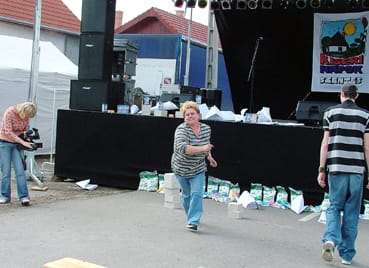 Az_Ürge_utca_képviselője_igen_fürge.jpg Az_Ürge_utca_képviselője_igen_fürge.jpg