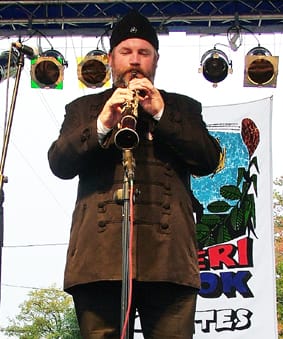 Vesztergám_Miklós_tárogatón_játszik.jpg Vesztergám_Miklós_tárogatón_játszik.jpg