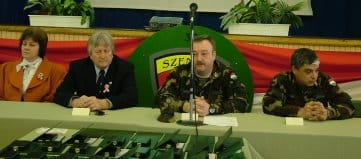 &Uuml;nneplők.jpg