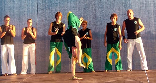 Az AcroCap csoport bemutatkozását szerveztük meg az erdélyi Hegyközcsatárban.jpg