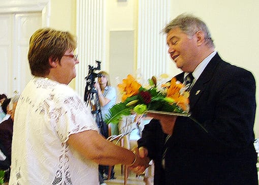 Dr Faragó Attilánénak