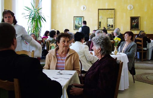 Közös-ebéd-a-Páter-Házban