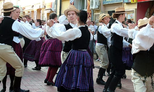 A-szegvári-Dobbantó-néptáncegyüttes-műsorából
