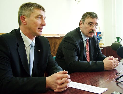 Balogh Szabó Imre r. alezredes kapitány és dr. Lukács János r. dandártábornok megyei kapitány tájékoztatója