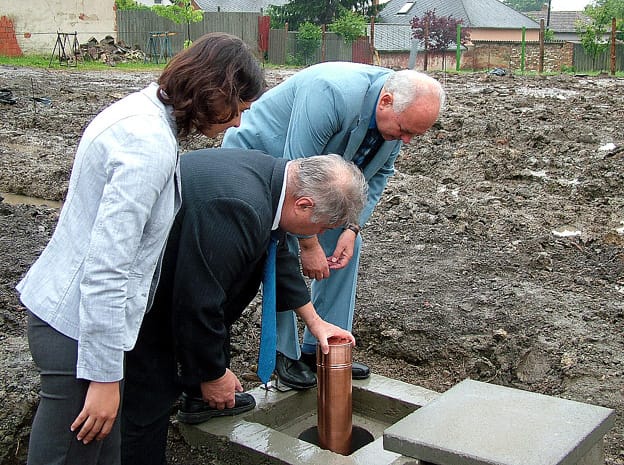 Alapkőletétel