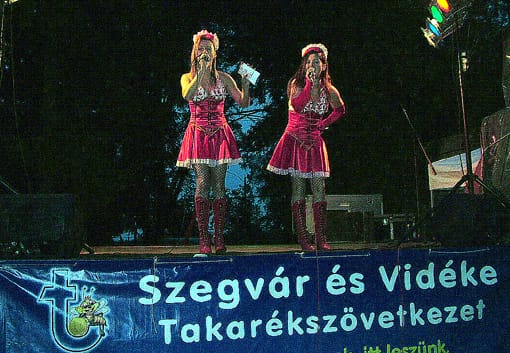 A Pacsirták a színpadon