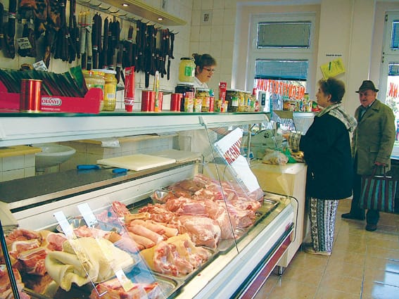 Naponta frissülő gazdag választék ünnepi bevásárlásaihoz is.