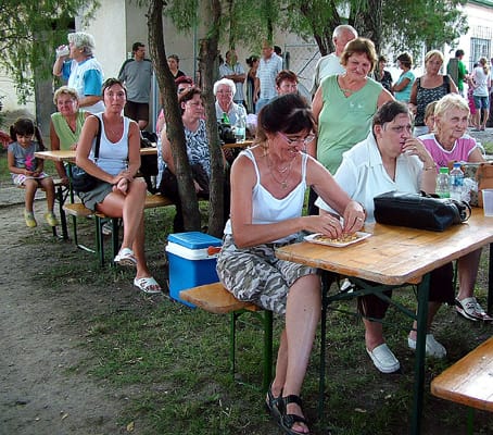 Hamupipőke feladat kukorica és búza szétválogatása.