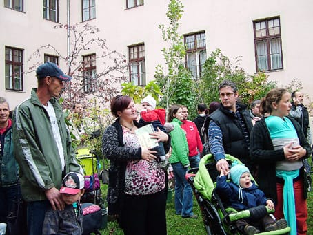 Örömteli várakozás.