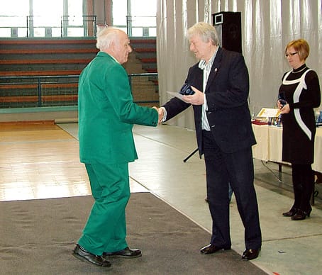 Elismerés Szakács Ernő szeniorúszónak