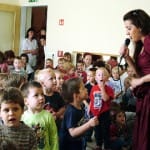 A legszebb gyermekdalok kerültek elő a varázskörökből.