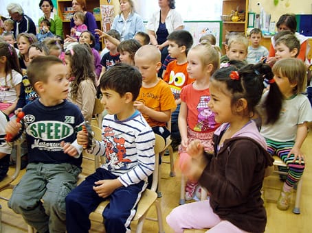 Már használják is a kis csörgőket.