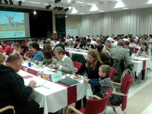 A MOZGI projekt nyitórendezvénye és tanévnyitója 106 kiválasztott hallgatóval az IH Rendezvényközpontban Szegeden, 2013. november 23-án.