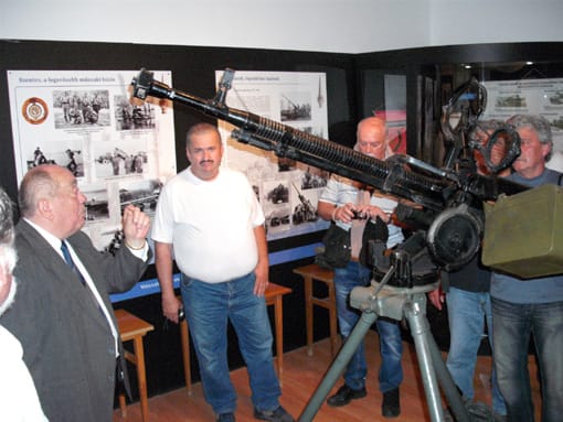 A csapatmúzeumban.