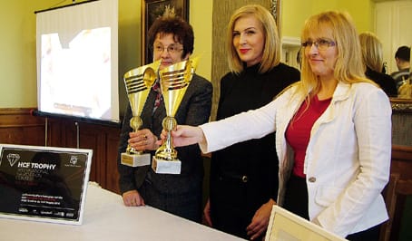 A vándorserleggel.