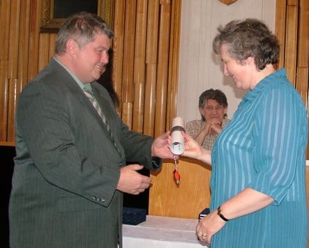 A_cserkészcsapat_vezetője_elismerése.jpg A_cserkészcsapat_vezetője_elismerése.jpg