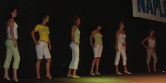 Divatbemutató.jpg Divatbemutató.jpg