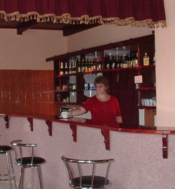 Szerencse_söröző_belseje.jpg Szerencse_söröző_belseje.jpg