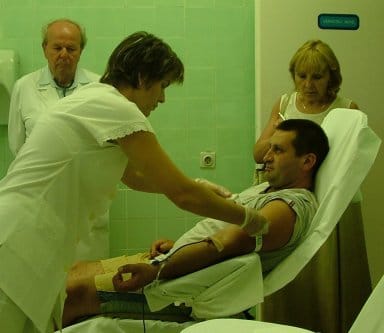 A_vérellátó_állomáson.jpg A_vérellátó_állomáson.jpg
