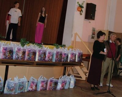 150 csomag a rászorulóknak.jpg 150 csomag a rászorulóknak.jpg