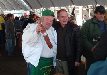Laci bácsi csodaszalámija.jpg Laci bácsi csodaszalámija.jpg
