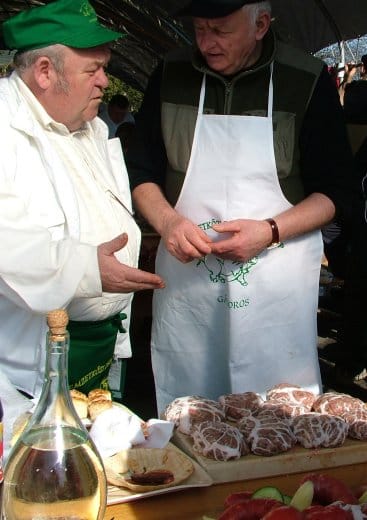 Laci bácsi értékel.jpg Laci bácsi értékel.jpg