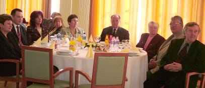 A vez&eacute;rigazgat&oacute; ismertetője alatt.jpg