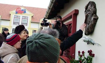 Gábor_szakálla_hátha_szerencsét_hoz.jpg Gábor_szakálla_hátha_szerencsét_hoz.jpg