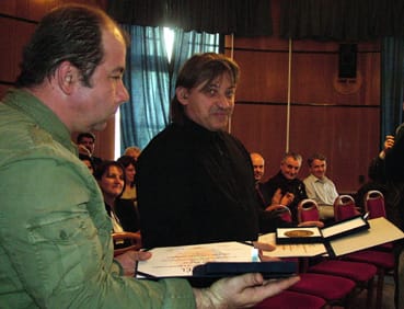 Az_elismerésekkel.jpg Az_elismerésekkel.jpg