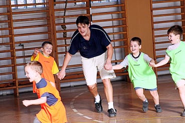 N&eacute;methy_Laci_&eacute;s_az_ut&aacute;np&oacute;tl&aacute;s.jpg