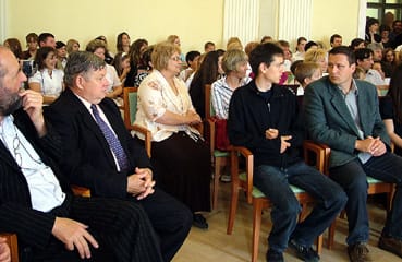 Várakozva1.jpg Várakozva1.jpg