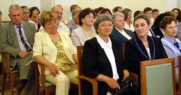 Nyugallom&aacute;nyba_vonul&oacute;_pedag&oacute;gusok1.jpg
