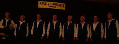 Zalakomári férfi kar.jpg Zalakomári férfi kar.jpg