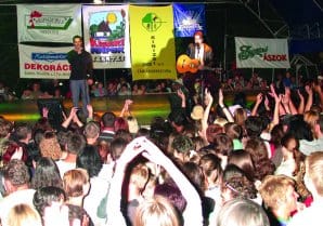 A_Fiestával.jpg A_Fiestával.jpg